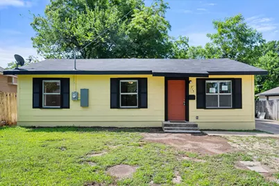 715 W 9th, Corsicana, TX 75110 - Photo 1