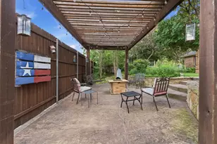 901 Dylan Ct, Burleson, TX 76028 - Photo 37