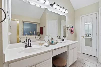 901 Dylan Court, Burleson, TX 76028 - Photo 31