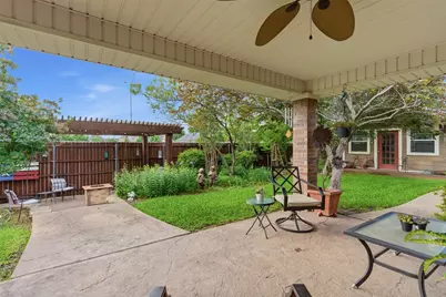 901 Dylan Court, Burleson, TX 76028 - Photo 33