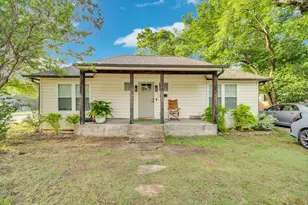 124 Coats St, Waxahachie, TX 75165 - Photo 1