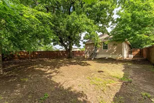 1502 Adelaide Dr, Dallas, TX 75216 - Photo 31