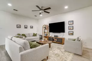 100 Tall Meadow St, Azle, TX 76020 - Photo 3