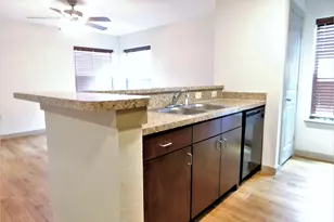 1512 N Elm St, Denton, TX 76201 - Photo 7