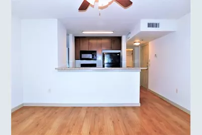 1512 N Elm Street #302, Denton, TX 76201 - Photo 7