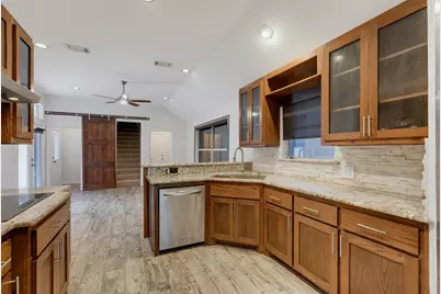 9108 High Oaks Drive, North Richland Hills, TX 76182 - Photo 15