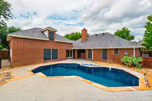 9108 High Oaks Dr, North Richland Hills, TX 76182 - Photo 1
