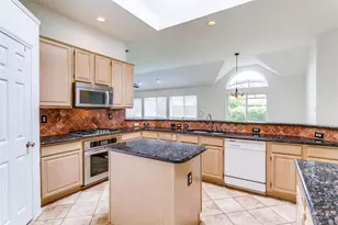 104 Dorsett Dr, Irving, TX 75063 - Photo 13