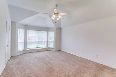 104 Dorsett Drive, Irving, TX 75063 - Photo 17