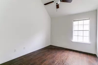 104 Dorsett Drive, Irving, TX 75063 - Photo 21