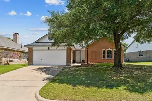 1909 Timberline Ln, Sherman, TX 75092 - Photo 1