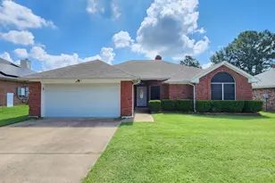2906 Whetstone Ln, Euless, TX 76039 - Photo 1