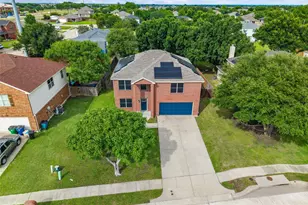 105 Vivian Dr, Waxahachie, TX 75165 - Photo 3