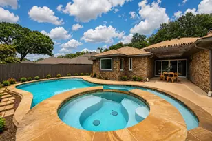 9410 Shady Valley Dr, Dallas, TX 75238 - Photo 35