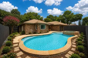 9410 Shady Valley Dr, Dallas, TX 75238 - Photo 37