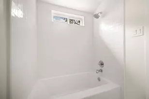 9410 Shady Valley Dr, Dallas, TX 75238 - Photo 29