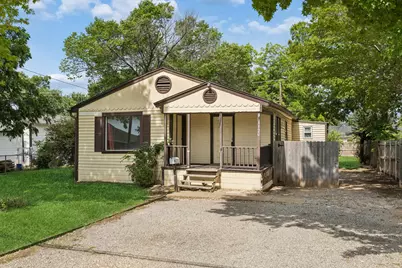 1120 S Pine Street, Grapevine, TX 75050 - Photo 5