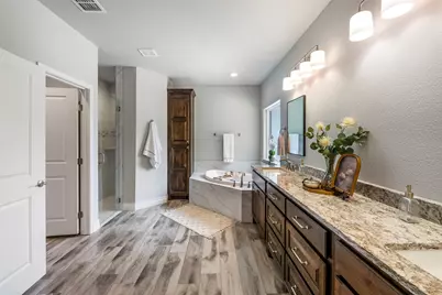 10301 Ravenswood Road, Granbury, TX 76049 - Photo 27