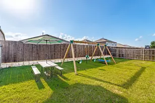 2104 Shady Glen Trail, Princeton, TX 75407 - Photo 5