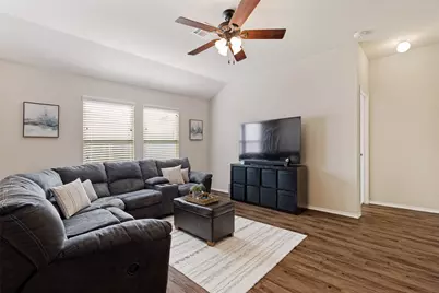 2104 Shady Glen Trail, Princeton, TX 75407 - Photo 7