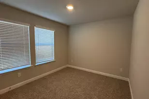 219 Sandstone Cir, Granbury, TX 76048 - Photo 15