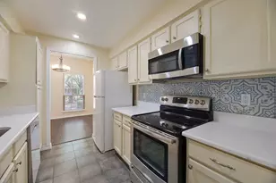 8600 Coppertowne Ln, Dallas, TX 75243 - Photo 9