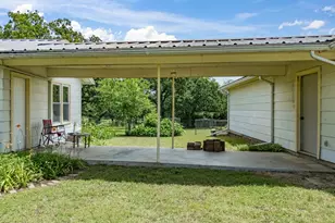 381 Bynum Rd, Bowie, TX 76230 - Photo 5