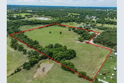 381 Bynum Road, Bowie, TX 76230 - Photo 3