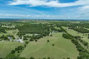 381 Bynum Rd, Bowie, TX 76230 - Photo 37