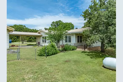 381 Bynum Road, Bowie, TX 76230 - Photo 29