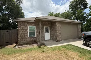 1516 E Maddox Ave, Fort Worth, TX 76104 - Photo 1