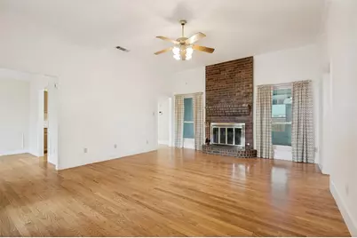 305 Sondra Way, Red Oak, TX 75154 - Photo 3