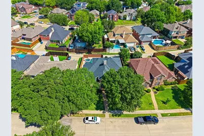 8901 Lakepointe Avenue, Rowlett, TX 75088 - Photo 35