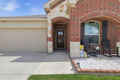 645 Ridgeback Trail, Fort Worth, TX 76052 - Photo 3