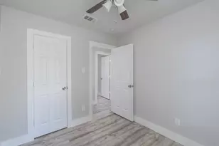 5914 Asbury Ave, Fort Worth, TX 76119 - Photo 13