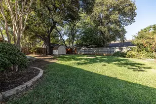 2403 Bayberry Ln, Euless, TX 76039 - Photo 33