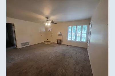1213 Hillcrest Drive, Graham, TX 76450 - Photo 17