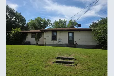 1213 Hillcrest Drive, Graham, TX 76450 - Photo 5