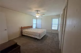 1213 Hillcrest Dr, Graham, TX 76450 - Photo 29