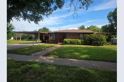 1213 Hillcrest Drive, Graham, TX 76450 - Photo 1