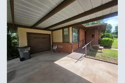 1213 Hillcrest Drive, Graham, TX 76450 - Photo 15