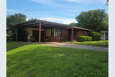 1213 Hillcrest Drive, Graham, TX 76450 - Photo 3