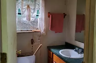 414 Barker St, Athens, TX 75751 - Photo 7