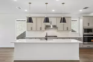 11169 Roxburgh Rd, Fort Worth, TX 76052 - Photo 3