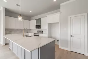 160 Rockin River Dr, Fort Worth, TX 76120 - Photo 11