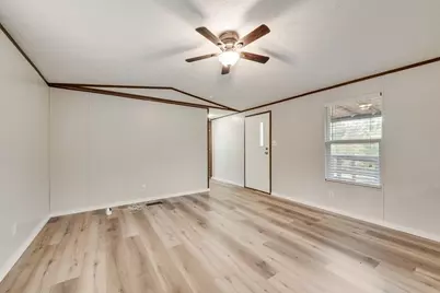 7642 County Road 474 W, Henderson, TX 75654 - Photo 9