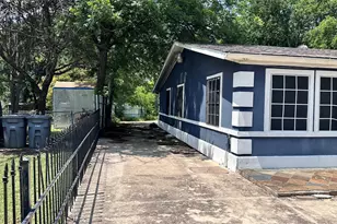 141 W Brownlee Ave, Dallas, TX 75224 - Photo 5