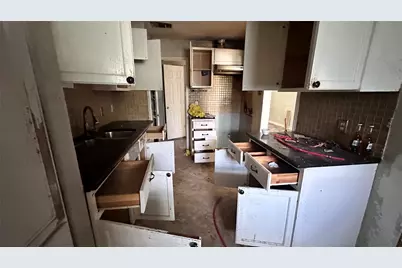 141 W Brownlee Avenue, Dallas, TX 75224 - Photo 13