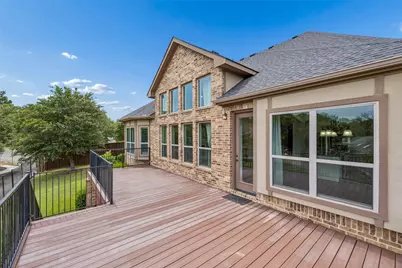 134 Santa Rosa Way, Irving, TX 75062 - Photo 25