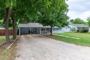 513 Reeves St, Clyde, TX 79510 - Photo 5